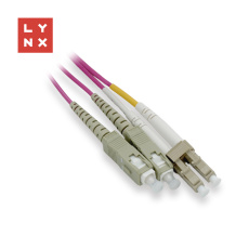 LYNX duplexní patch kabel MM, OM4, LC/SC, 50/125µm, 15m LYNX duplexní patch kabel MM, OM4, LC/SC, 50/125µm, 15m