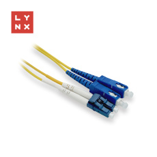 LYNX duplexní patch kabel SM, OS2, LC/SC, 9/125µm, 2m LYNX duplexní patch kabel SM, OS2, LC/SC, 9/125µm, 2m